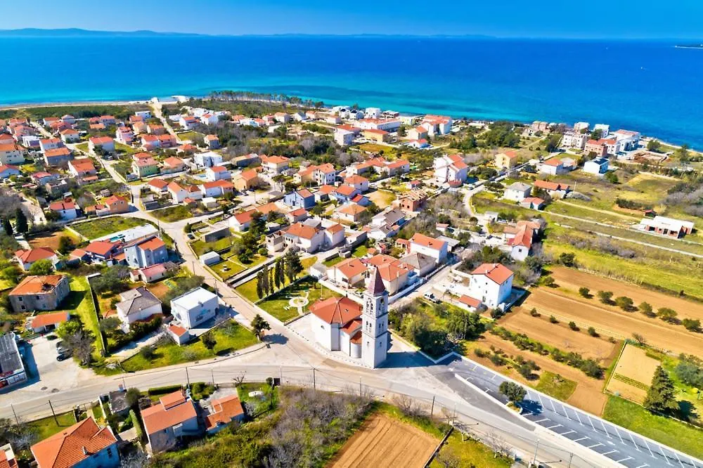 Apartment Redibo Privlaka  Croatia